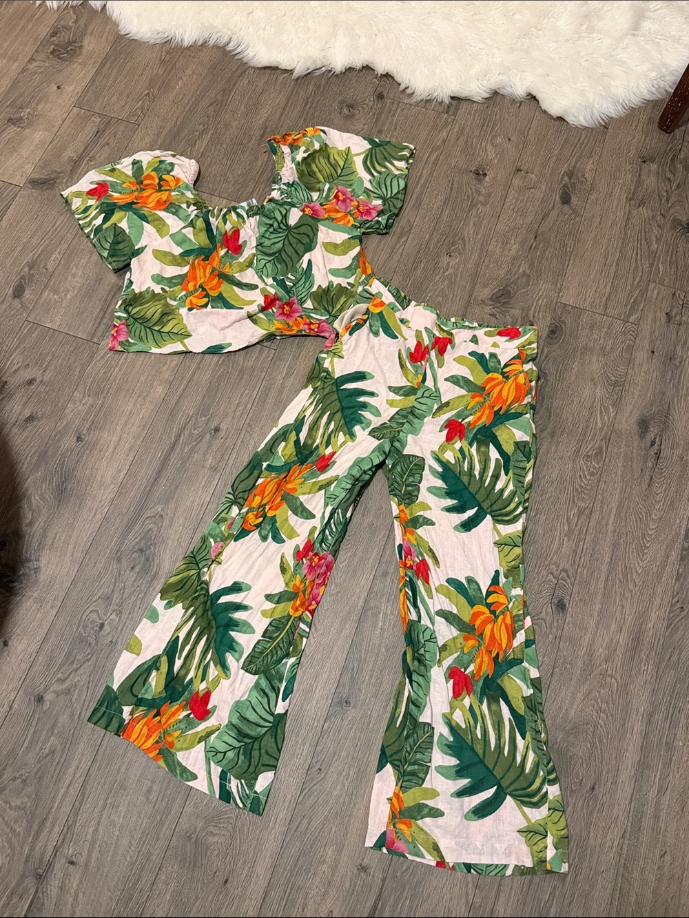 C&C California Tropical Floral Wide-Leg Pants and top gorgeous!